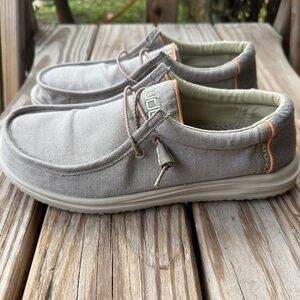 Hey Dude Wally Free Airflow Sahara size 10